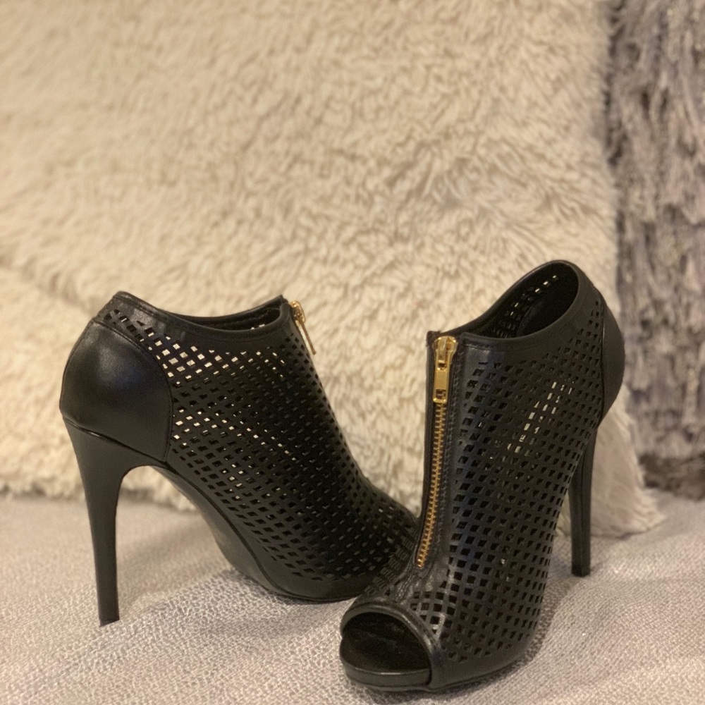 Steve Madden heeled booties